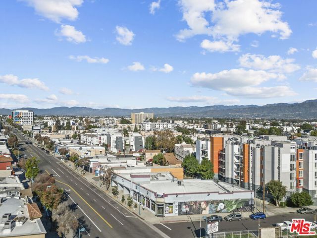 5315 Bellingham Avenue 204, Los Angeles, CA 91607