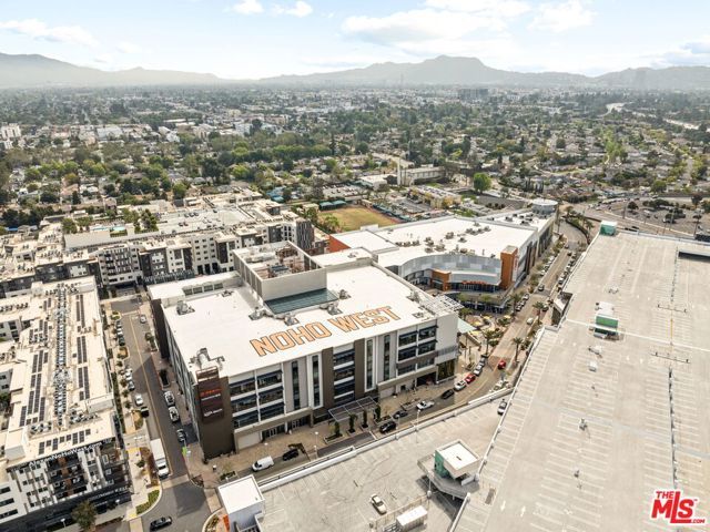 5315 Bellingham Avenue 204, Los Angeles, CA 91607