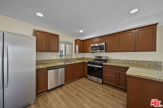 5315 Bellingham Avenue 204, Los Angeles, CA 91607