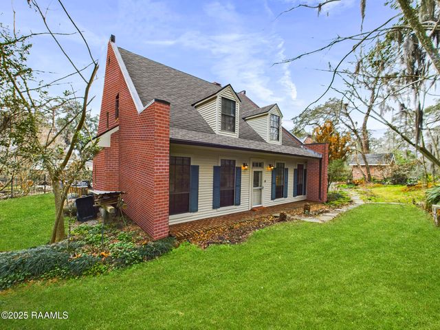 1112 Bayou Tortue Road, Broussard, LA 70518