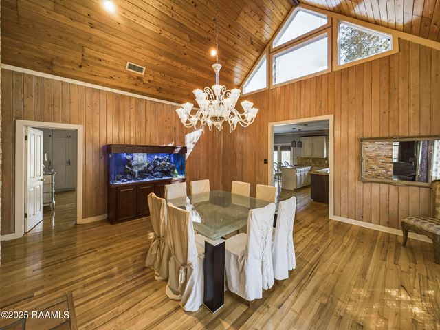 1112 Bayou Tortue Road, Broussard, LA 70518