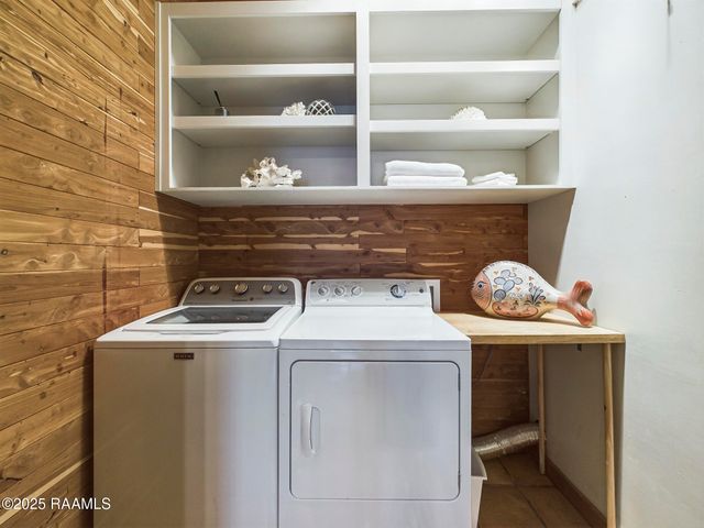 1112 Bayou Tortue Road, Broussard, LA 70518