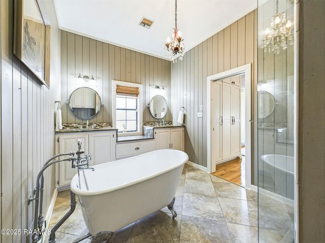 1112 Bayou Tortue Road, Broussard, LA 70518