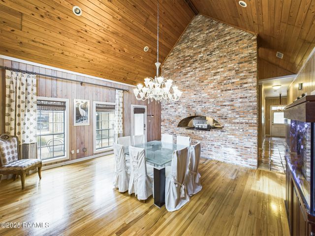 1112 Bayou Tortue Road, Broussard, LA 70518