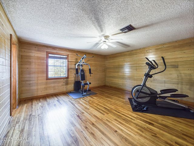 1112 Bayou Tortue Road, Broussard, LA 70518