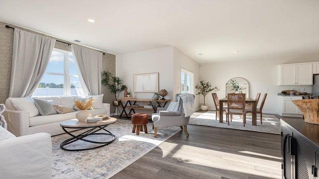 8006 Bear Claw Way, Conway, SC 29526