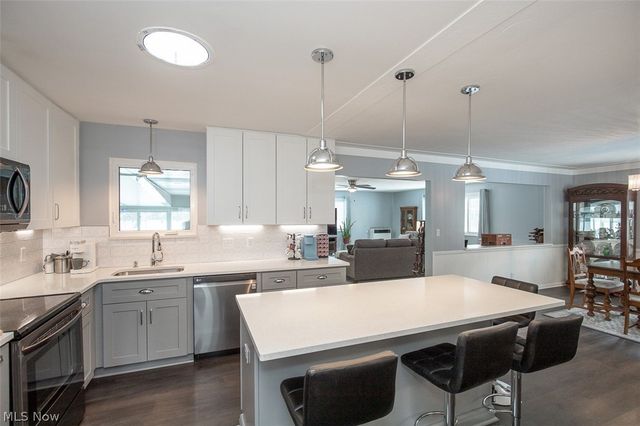 14686 Drake Road, Strongsville, OH 44136