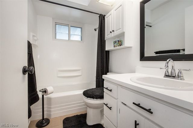 14686 Drake Road, Strongsville, OH 44136