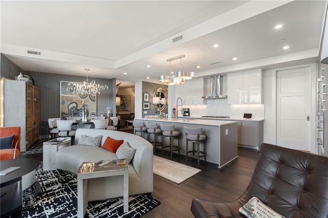 2425 Peachtree Road NE 707, Atlanta, GA 30305