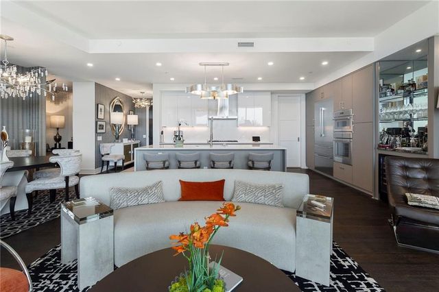 2425 Peachtree Road NE 707, Atlanta, GA 30305