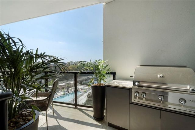 2425 Peachtree Road NE 707, Atlanta, GA 30305