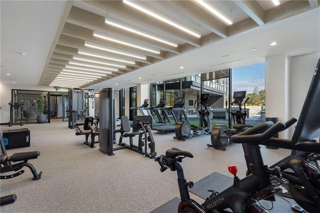 2425 Peachtree Road NE 707, Atlanta, GA 30305