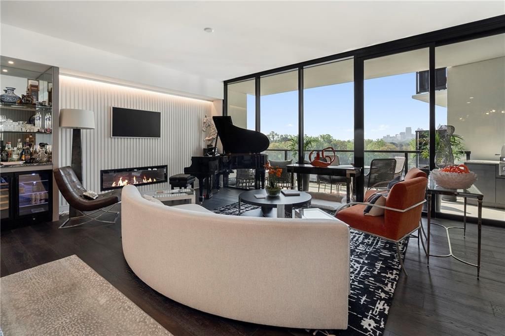 2425 Peachtree Road NE 707, Atlanta, GA 30305