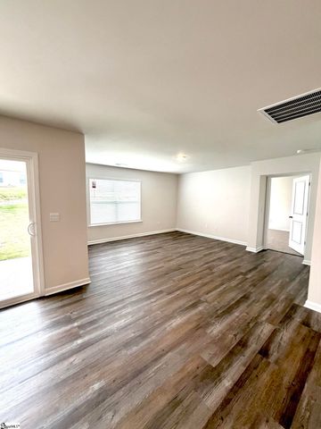1425 Slades Street, Woodruff, SC 29388