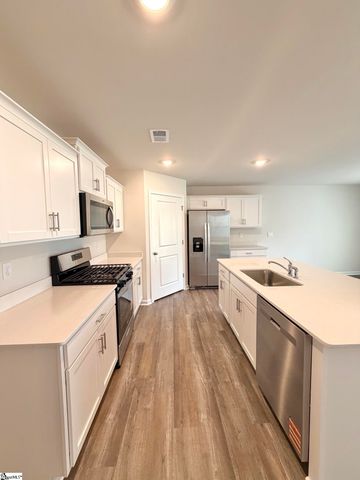 1425 Slades Street, Woodruff, SC 29388