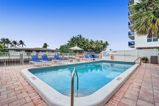 3111 NE 51st St 305C, Fort Lauderdale, FL 33308