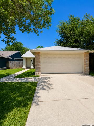 8023 LAUREL BND, San Antonio, TX 78250