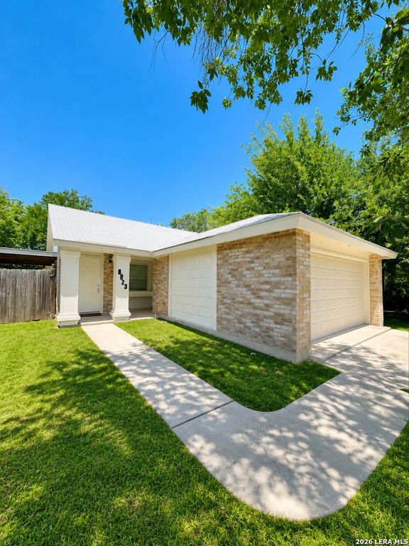 8023 LAUREL BND, San Antonio, TX 78250