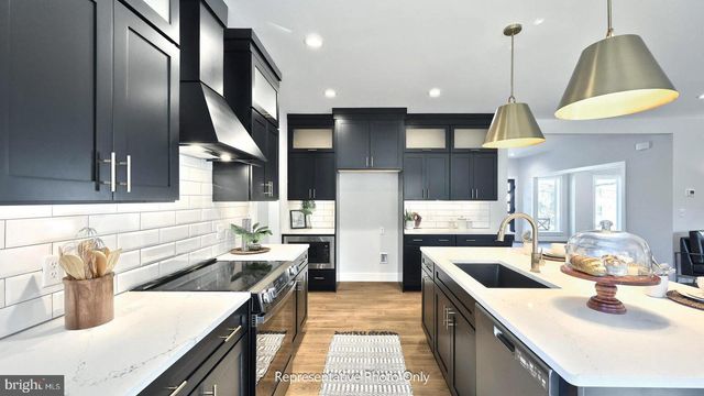 124 ALEXANDRIA DR, Annville, PA 17003