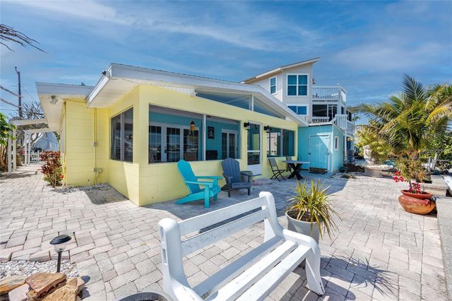 11215 3RD STREET E, Treasure Island, FL 33706