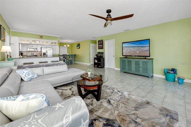 11215 3RD STREET E, Treasure Island, FL 33706