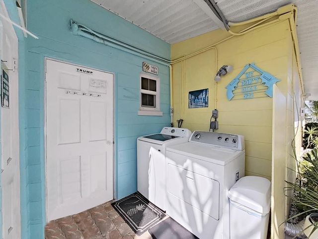 11215 3RD STREET E, Treasure Island, FL 33706