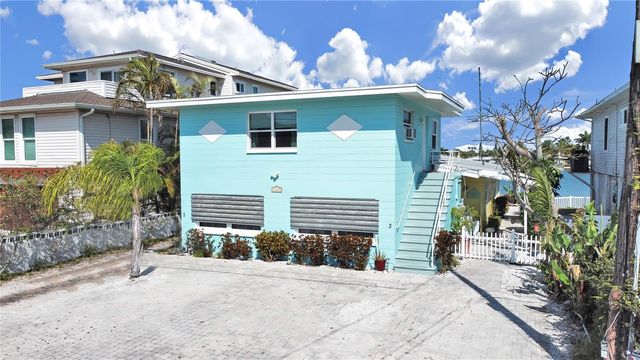 11215 3RD STREET E, Treasure Island, FL 33706
