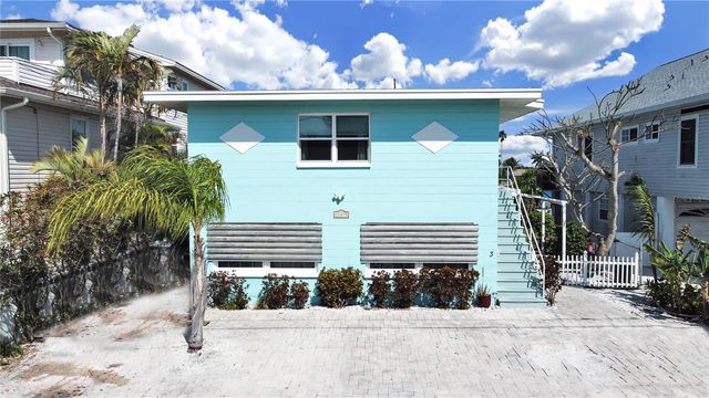 11215 3RD STREET E, Treasure Island, FL 33706