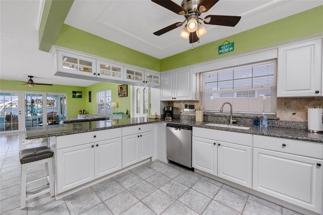11215 3RD STREET E, Treasure Island, FL 33706