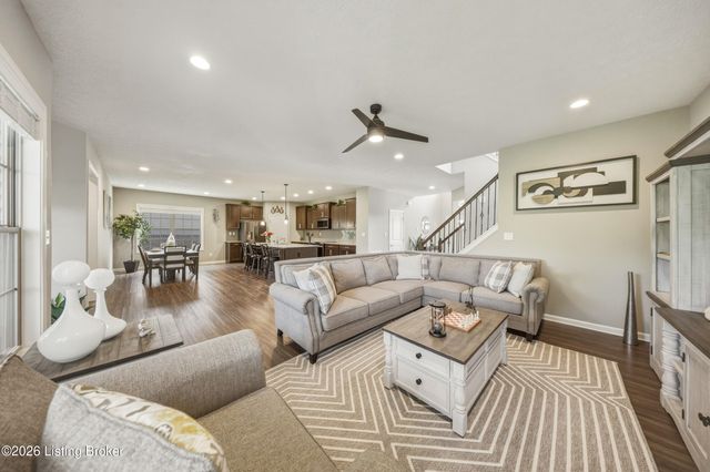 227 Belden Trail, Louisville, KY 40245