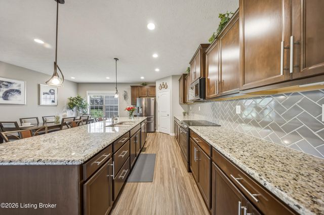 227 Belden Trail, Louisville, KY 40245