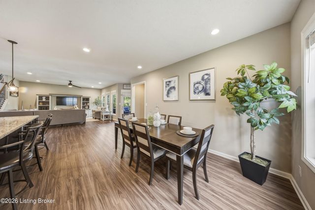 227 Belden Trail, Louisville, KY 40245