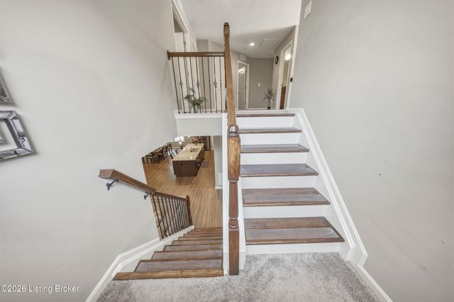 227 Belden Trail, Louisville, KY 40245