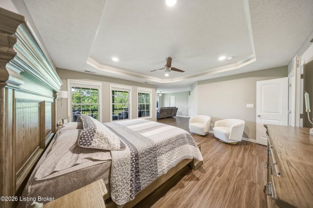 227 Belden Trail, Louisville, KY 40245