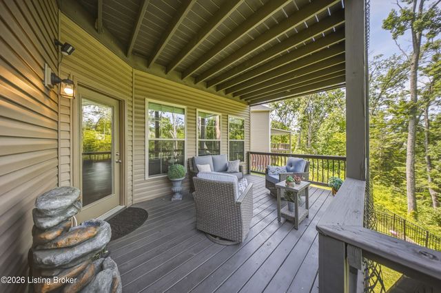 227 Belden Trail, Louisville, KY 40245
