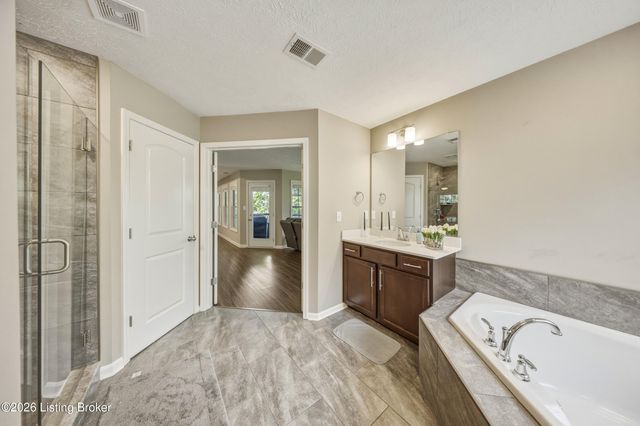 227 Belden Trail, Louisville, KY 40245
