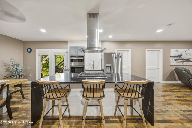 227 Belden Trail, Louisville, KY 40245