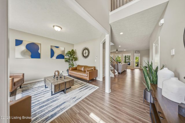 227 Belden Trail, Louisville, KY 40245