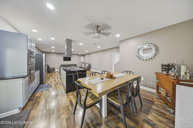 227 Belden Trail, Louisville, KY 40245