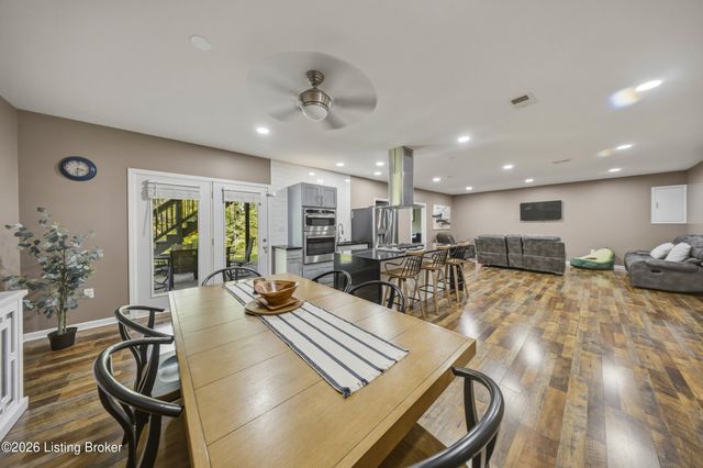 227 Belden Trail, Louisville, KY 40245