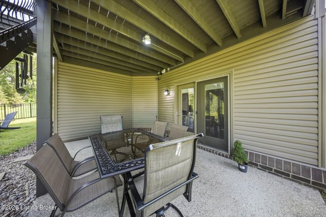 227 Belden Trail, Louisville, KY 40245