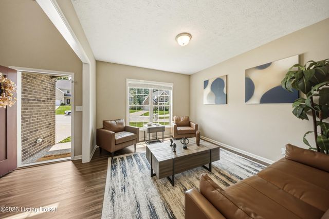227 Belden Trail, Louisville, KY 40245
