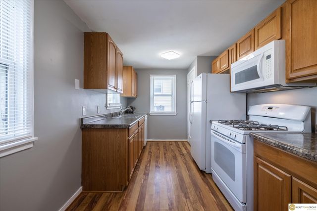 7928 Park Drive, Ralston, NE 68127