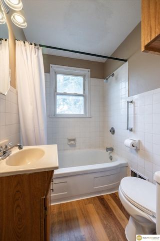 7928 Park Drive, Ralston, NE 68127