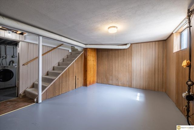 7928 Park Drive, Ralston, NE 68127