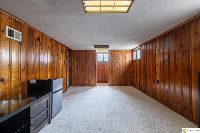 7928 Park Drive, Ralston, NE 68127