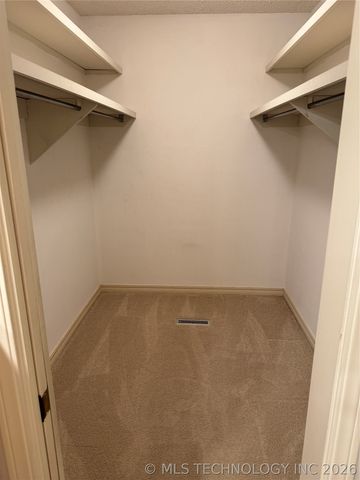 1545 PECAN Place, Bartlesville, OK 74003