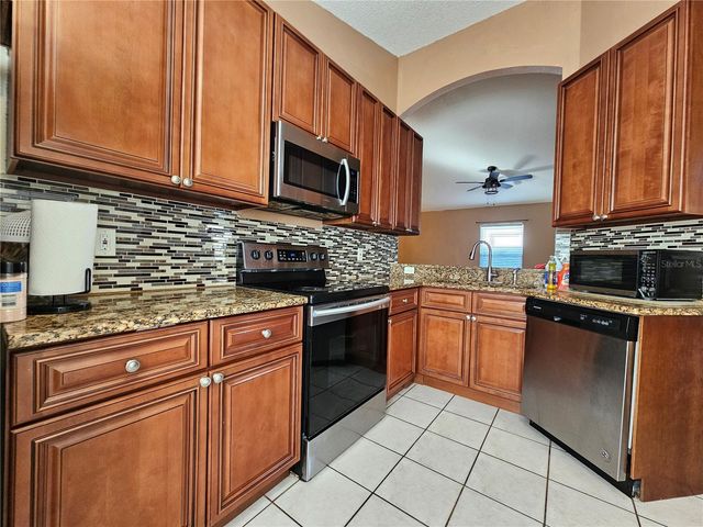 1239 CAREY GLEN CIRCLE, Orlando, FL 32824