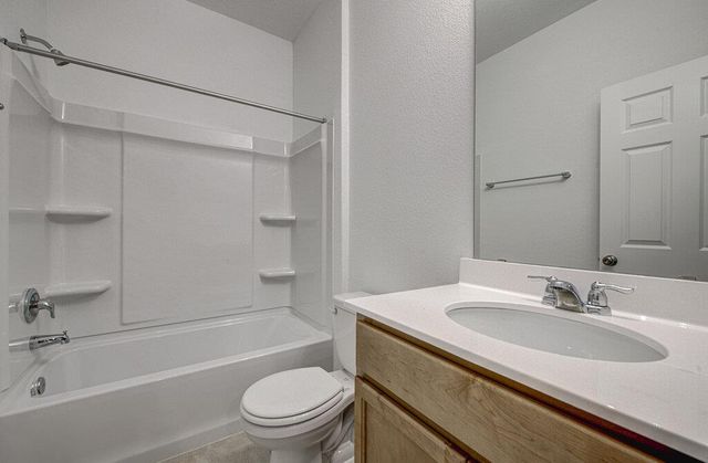 424 Bristlecone BND, Liberty Hill, TX 78642