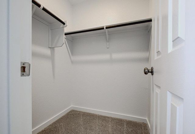 424 Bristlecone BND, Liberty Hill, TX 78642